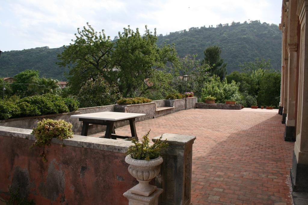 Villa Dei Leoni Santa Tecla Exterior photo